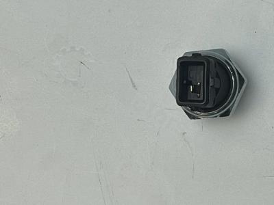 01182792 Датчик давления Вид 3