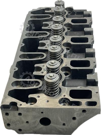 04255259 ГБЦ в сборе Вид 1