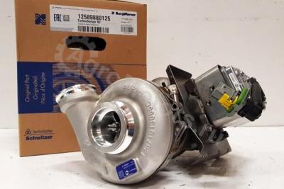 04915781 Турбокомпрессор Fendt 930 Vario , Fendt 933 Vario , Fendt 936 Vario , Fendt 927 Vario Вид 1 04915781 Турбокомпрессор Fendt 930 Vario , Fendt 933 Vario , Fendt 936 Vario , Fendt 927 Vario Вид 1