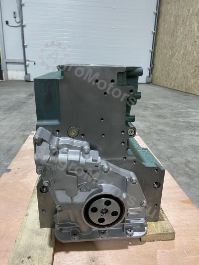 21294027 Блок двигателя Volvo Penta TAD734GE Вид 4 21294027 Блок двигателя Volvo Penta TAD734GE Вид 4